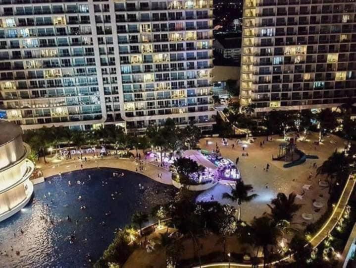 Azure Urban Resort A4 Near Airport Mall With Wavepool Paranaque City Luaran gambar